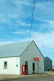 Pfeifer, Kansas tavern